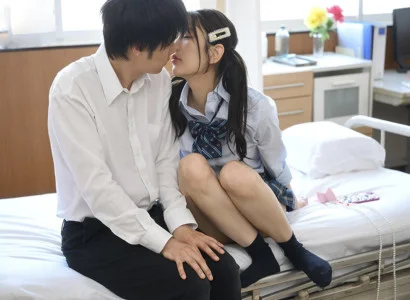 Cậu học trò yếu đuối được khoa khôi địt ngay trong lớp